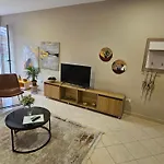 Apartment Center 12