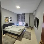Center 12 *