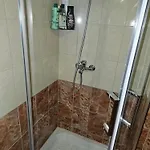 Apartment Center 12 *