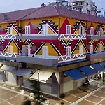 Apartment Center 12